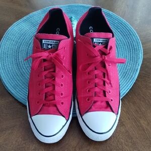 Red Converse Low Top Sneakers Chuck Taylor All Star Men's 10.5